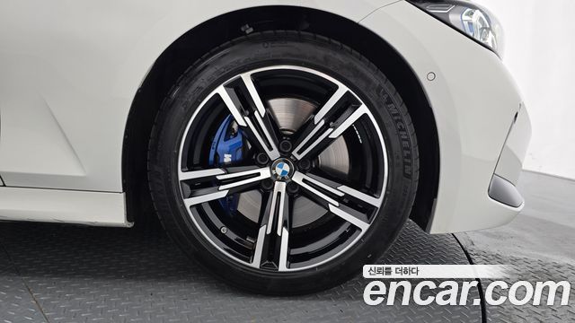 BMW 3-Series 2024 — photo 7