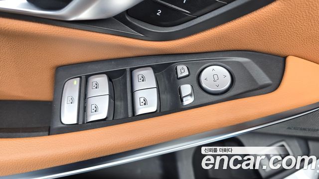BMW 3-Series 2024 — photo 28