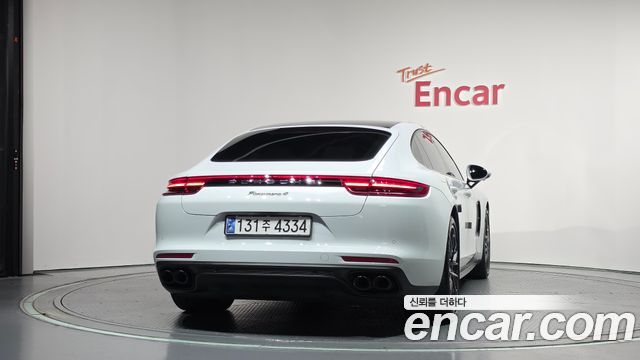Porsche Panamera 2018 — photo 4