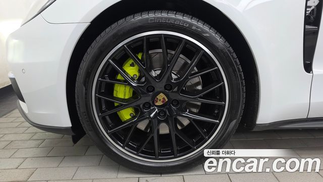 Porsche Panamera 2018 — photo 5