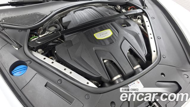 Porsche Panamera 2018 — photo 6