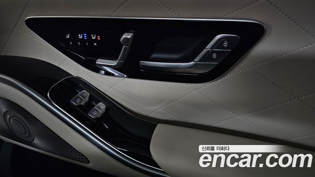 Mercedes-Benz S-Class 2021 — photo 18