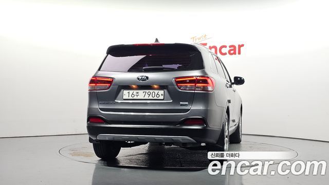 Kia Sorento 2015 — photo 4
