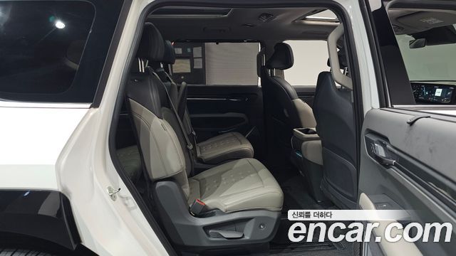 Kia EV9 2024 — photo 17