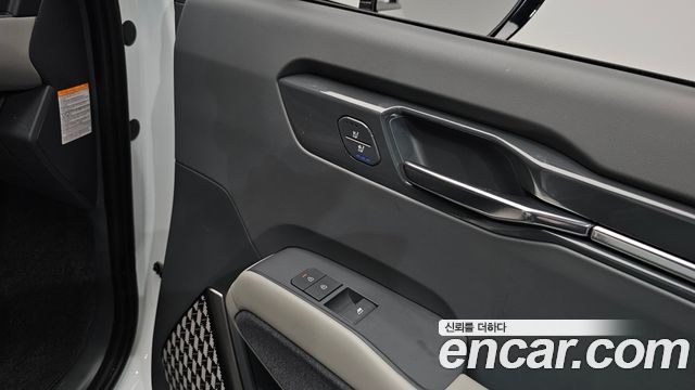 Kia EV9 2024 — photo 34