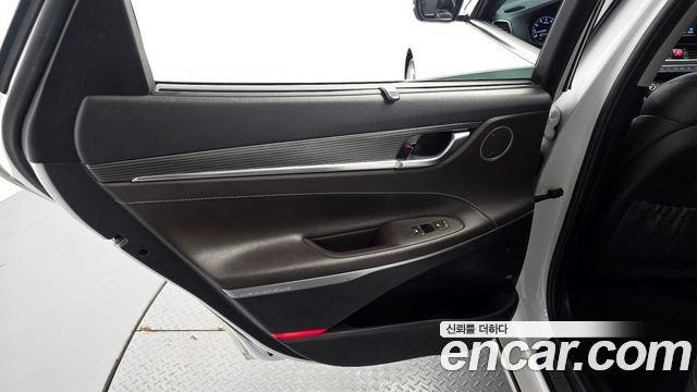 Hyundai Grandeur 2018 — photo 15