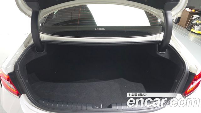 Hyundai Grandeur 2018 — photo 30