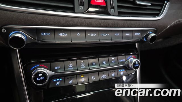 Hyundai Grandeur 2018 — photo 31