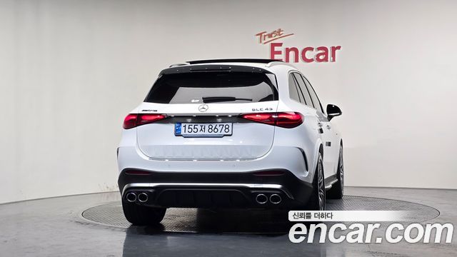 Mercedes-Benz GLC-Class 2025 — photo 4