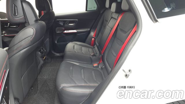 Mercedes-Benz GLC-Class 2025 — photo 17