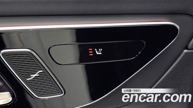 Mercedes-Benz GLC-Class 2025 — photo 29