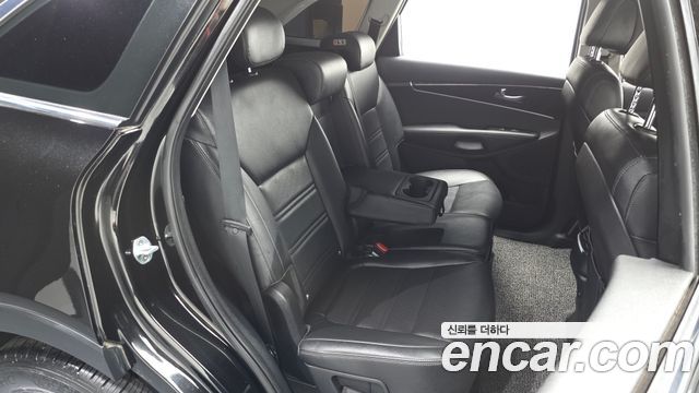 Kia Sorento 2016 — photo 12
