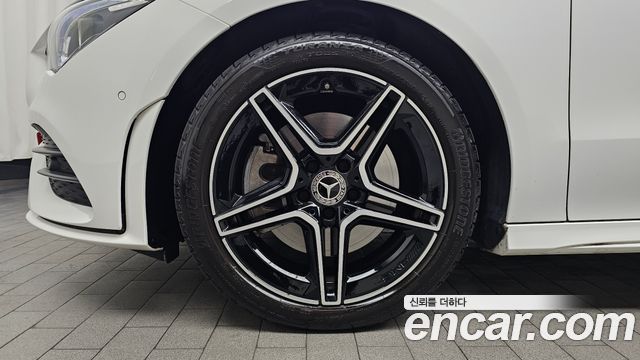 Mercedes-Benz CLA-Class 2023 — photo 5