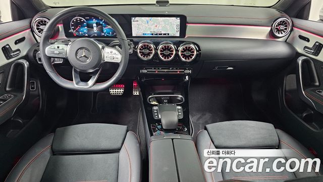 Mercedes-Benz CLA-Class 2023 — photo 10