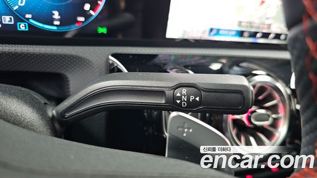 Mercedes-Benz CLA-Class 2023 — photo 12