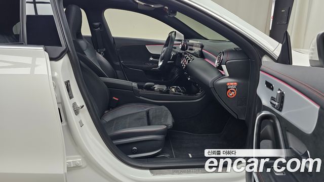 Mercedes-Benz CLA-Class 2023 — photo 16
