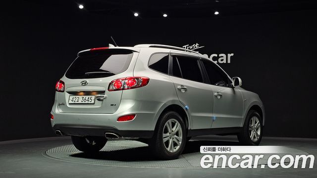 Hyundai Santafe 2010 — photo 2