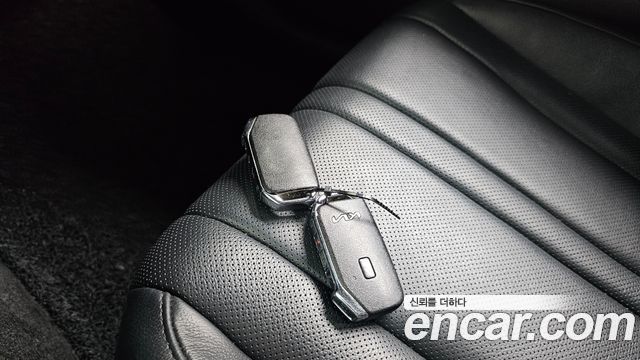 Kia K8 2022 — photo 21
