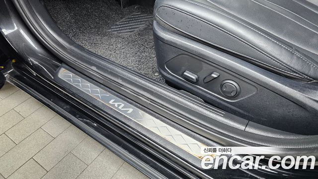 Kia K8 2022 — photo 27