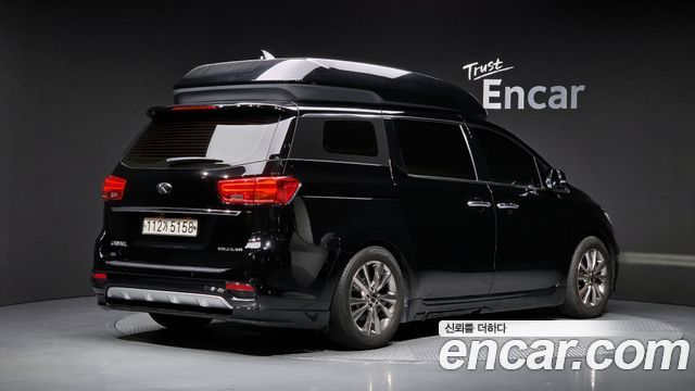 Kia Canival 2019 — photo 2