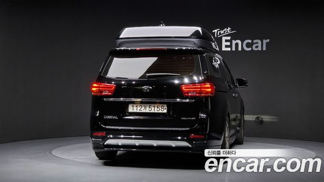 Kia Canival 2019 — photo 4