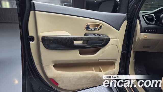 Kia Canival 2019 — photo 14