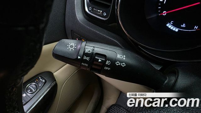Kia Canival 2019 — photo 34