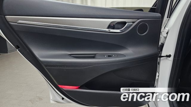 Hyundai Grandeur 2022 — photo 15