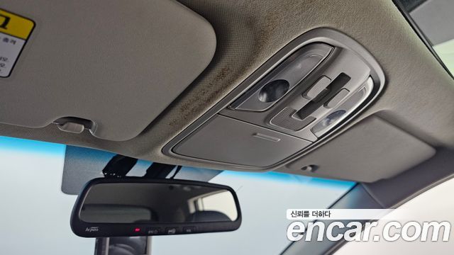 Kia Niro 2018 — photo 24