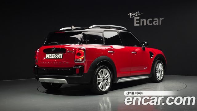 Mini Countryman 2019 — photo 2