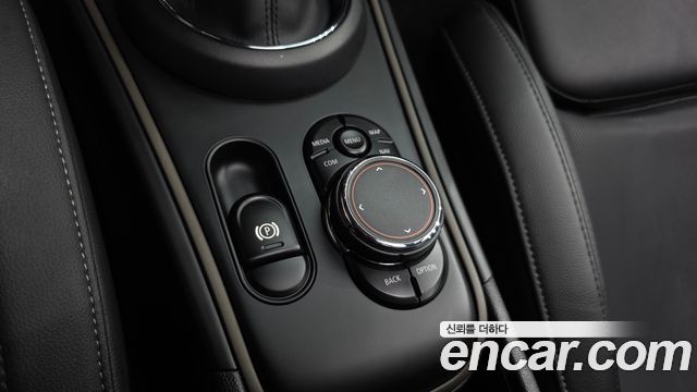 Mini Countryman 2019 — photo 27