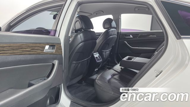 Hyundai Sonata 2016 — photo 18