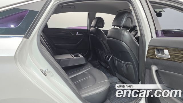Hyundai Sonata 2016 — photo 19