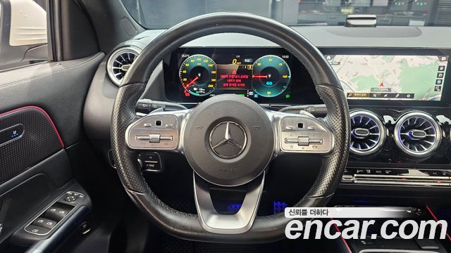 Mercedes-Benz EQA 2022 — photo 19