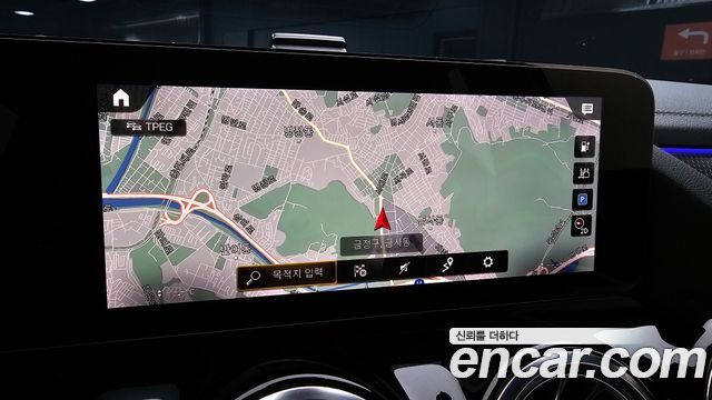 Mercedes-Benz EQA 2022 — photo 20