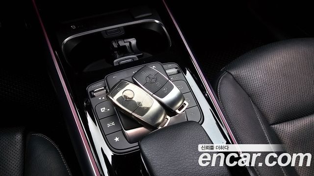 Mercedes-Benz EQA 2022 — photo 25