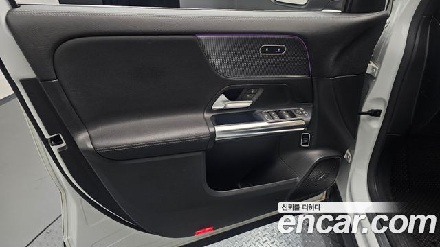 Mercedes-Benz EQA 2022 — photo 14