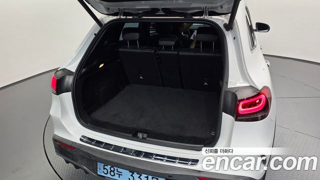 Mercedes-Benz EQA 2022 — photo 32