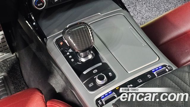 Kia Stinger 2018 — photo 9