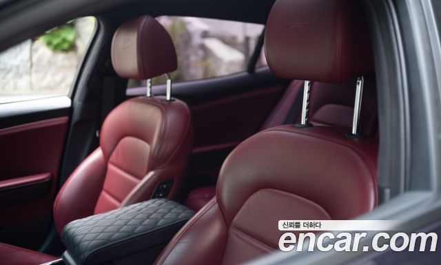 Kia Stinger 2018 — photo 10