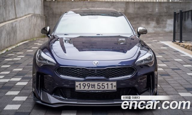 Kia Stinger 2018 — photo 11