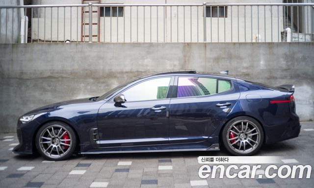 Kia Stinger 2018 — photo 18