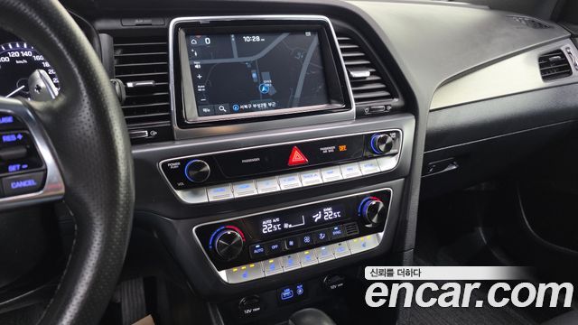 Hyundai Sonata 2018 — photo 16