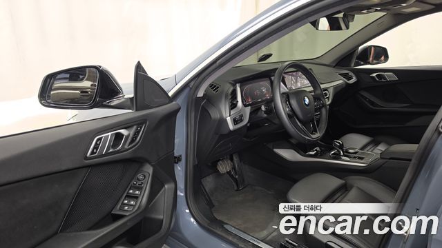BMW 2-Series 2020 — photo 13