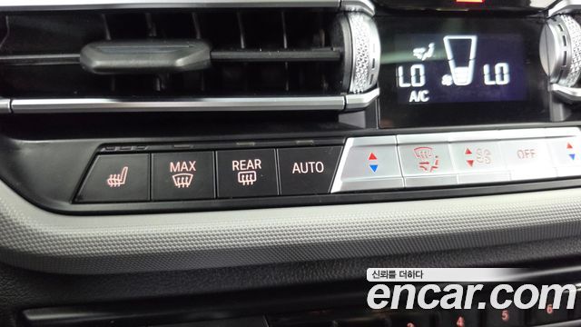 BMW 2-Series 2020 — photo 27
