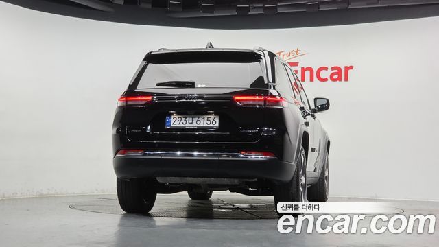 Jeep Cherokee 2023 — photo 4