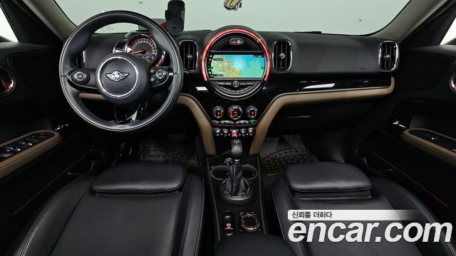 Mini Countryman 2018 — photo 10