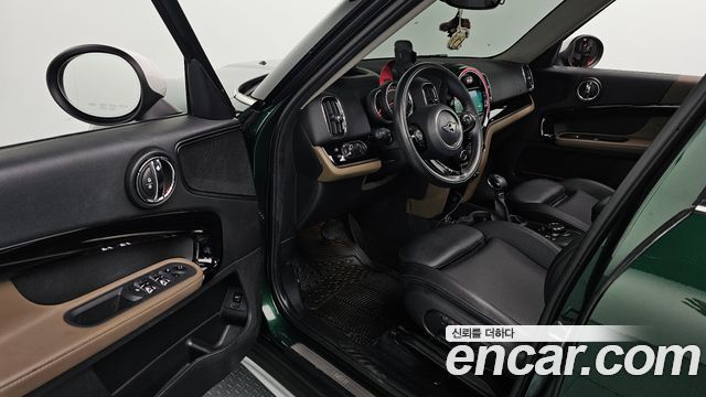 Mini Countryman 2018 — photo 13