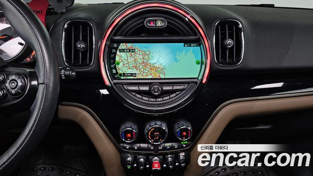 Mini Countryman 2018 — photo 20