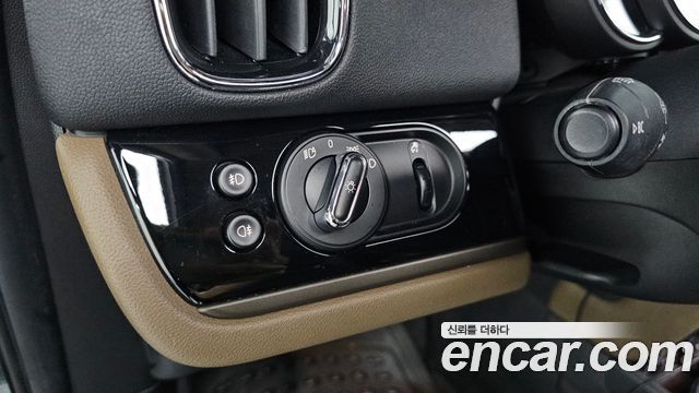 Mini Countryman 2018 — photo 25